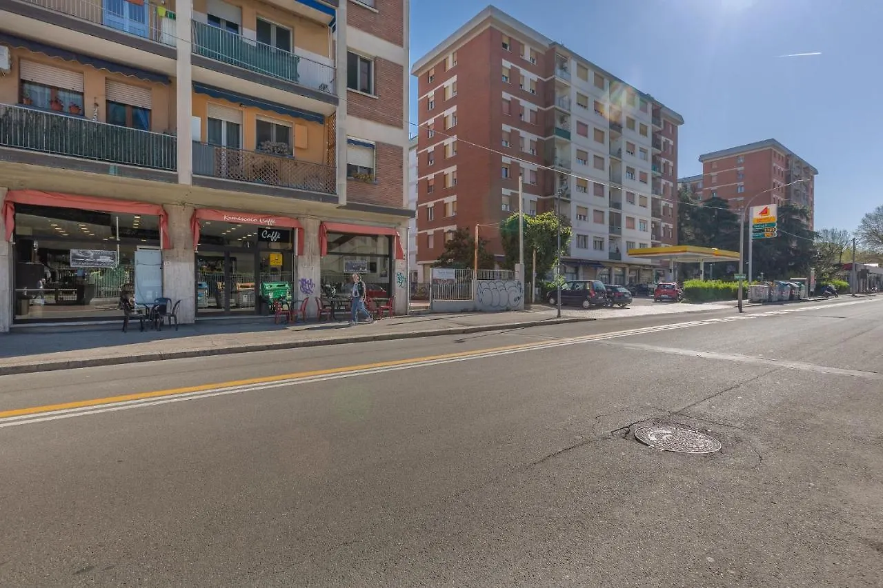 San Donato Fiere Essential Apartment W/Parking Bologna 0*,  Italy